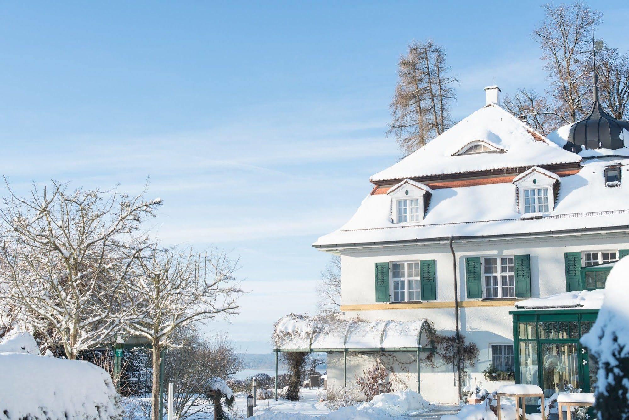 Biohotel Schlossgut Oberambach Exterior foto